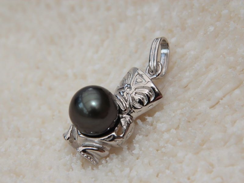 pendentif_argent_perle_noire_grand_tiki_2.jpg